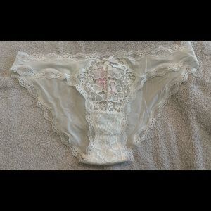 Victoria’s Secret Cheekini Petit Bikini